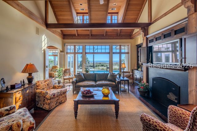 52 Canvasback Rd, Hilton Head Island, SC 29928