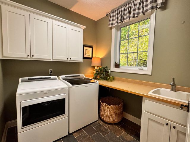 3173 Shady Cove Point NW, Prior Lake, MN 55372