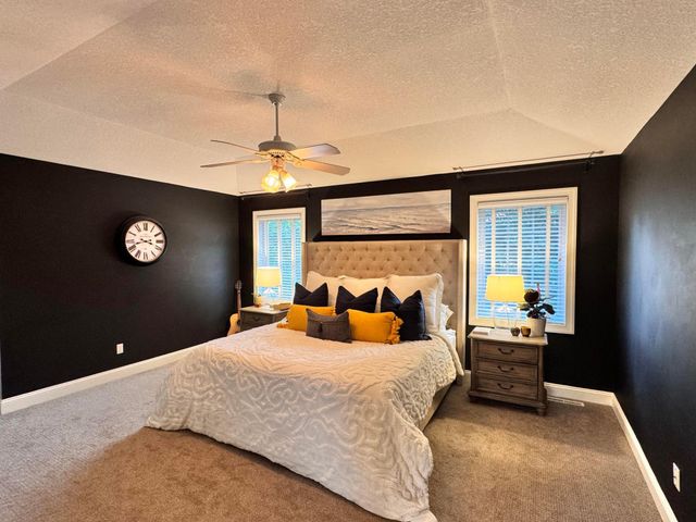 3173 Shady Cove Point NW, Prior Lake, MN 55372