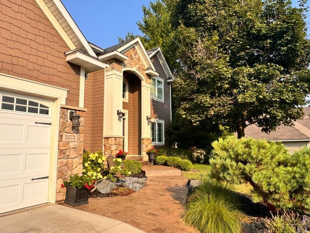 3173 Shady Cove Point NW, Prior Lake, MN 55372