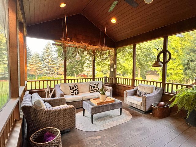 3173 Shady Cove Point NW, Prior Lake, MN 55372