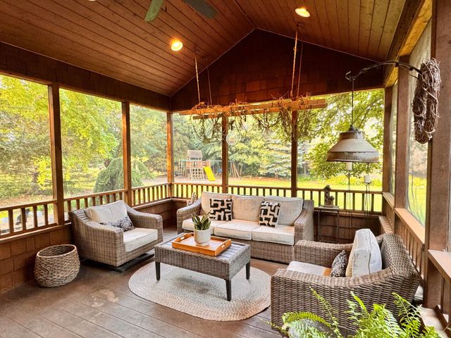 3173 Shady Cove Point NW, Prior Lake, MN 55372