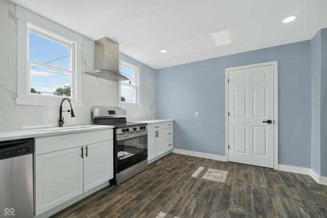 1560 Churchman, Indianapolis, IN 46203