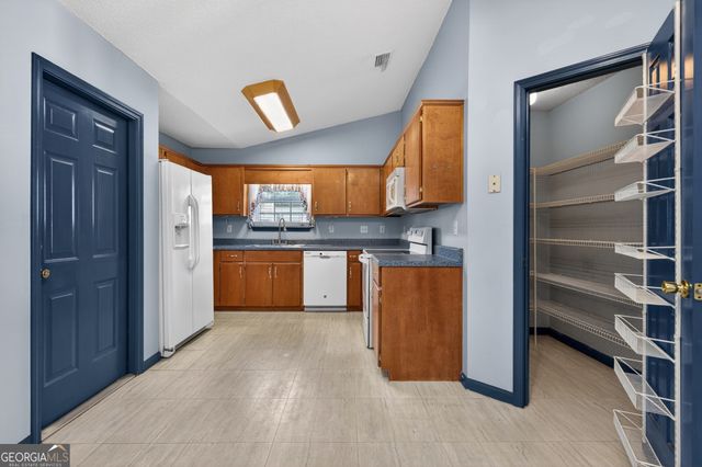 101 Zinnia Court, Kingsland, GA 31548