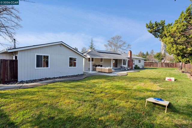 538 Shelly Dr, Pleasant Hill, CA 94523