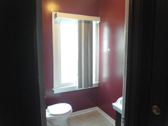 5839 N 35th STREET, Milwaukee, WI 53209