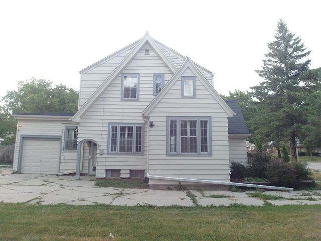 5839 N 35th STREET, Milwaukee, WI 53209