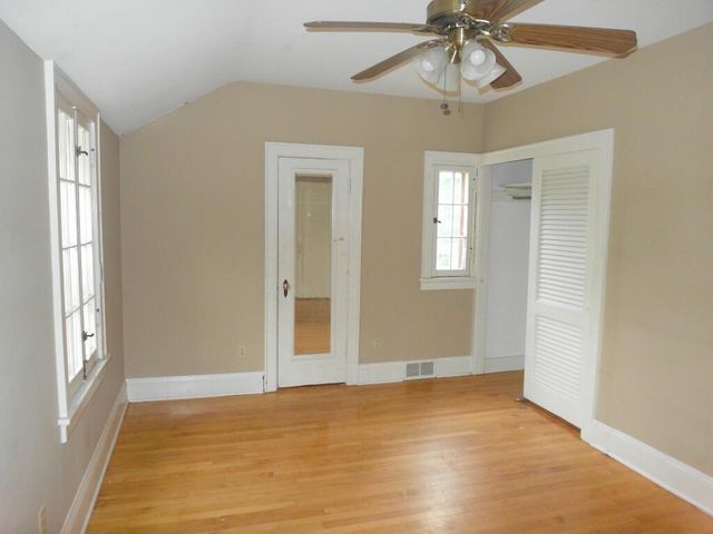 5839 N 35th STREET, Milwaukee, WI 53209