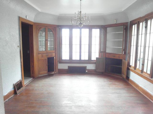 5839 N 35th STREET, Milwaukee, WI 53209