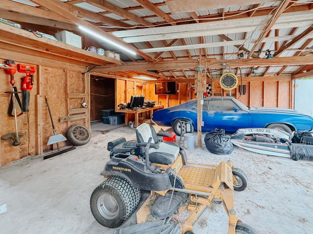 708 S Kerr Street, Blooming Grove, TX 76626