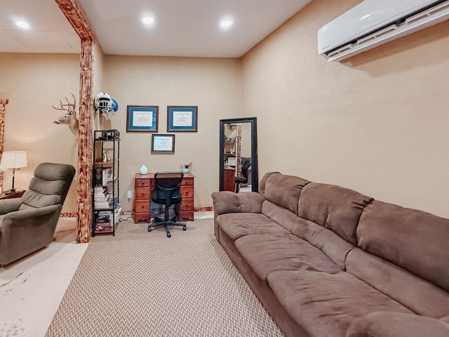 708 S Kerr Street, Blooming Grove, TX 76626
