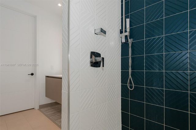 1030 15th St 214, Miami Beach, FL 33139