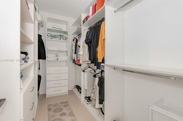 1030 15th St 214, Miami Beach, FL 33139