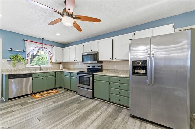 203 Valirey DR, Hampton, VA 23669