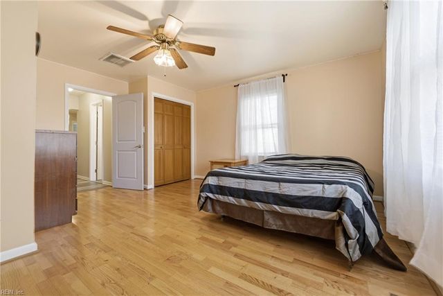 203 Valirey DR, Hampton, VA 23669