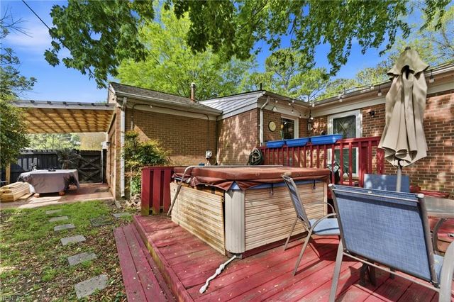 203 Valirey DR, Hampton, VA 23669