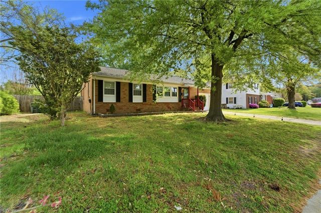 203 Valirey DR, Hampton, VA 23669