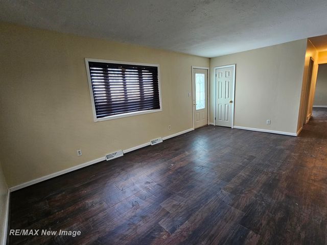 2822 Kensington Drive, Saginaw, MI 48601