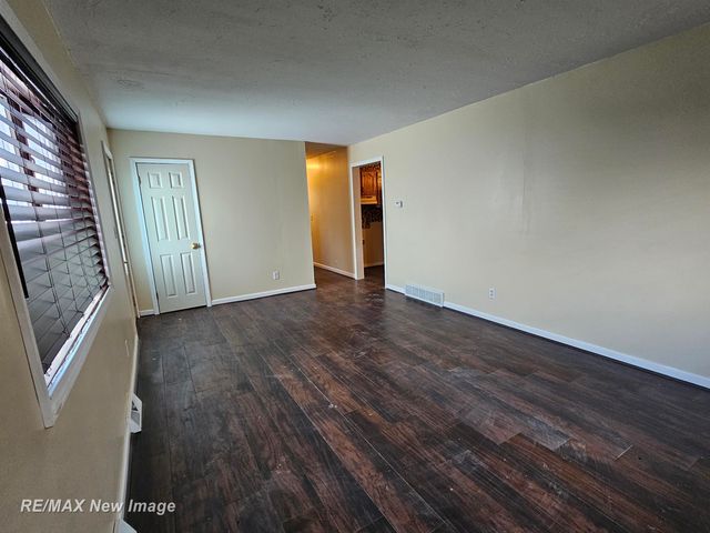 2822 Kensington Drive, Saginaw, MI 48601