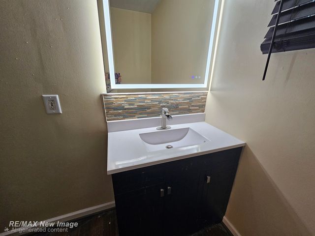 2822 Kensington Drive, Saginaw, MI 48601