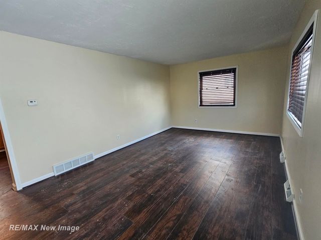 2822 Kensington Drive, Saginaw, MI 48601