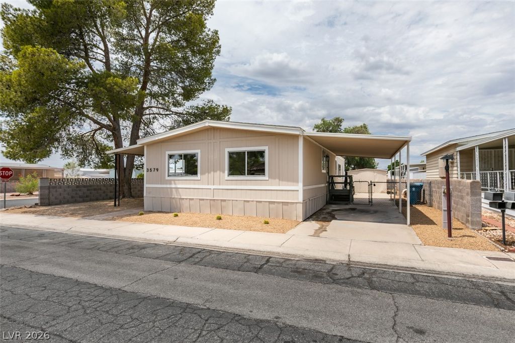 3579 Isle Royale Drive, Las Vegas, NV 89122 — photo 5