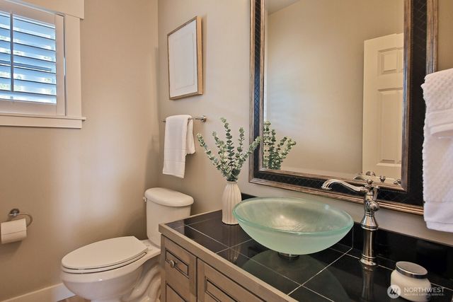 8065 George Drive, Clinton, WA 98236