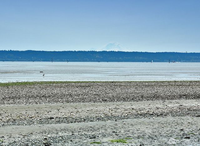 8065 George Drive, Clinton, WA 98236
