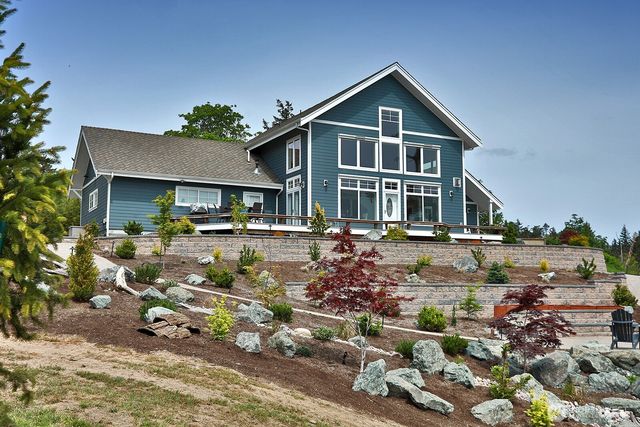 8065 George Drive, Clinton, WA 98236