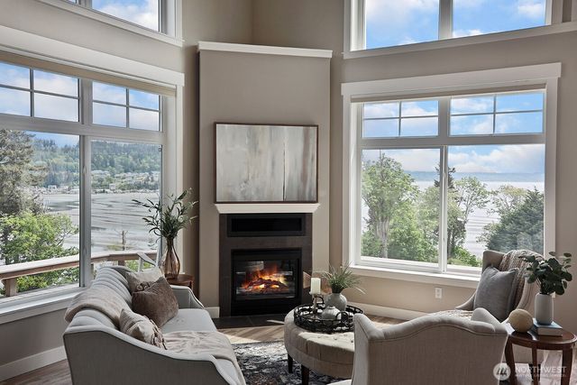 8065 George Drive, Clinton, WA 98236