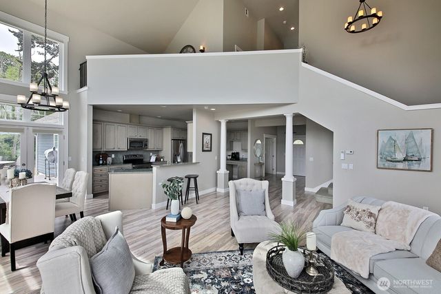 8065 George Drive, Clinton, WA 98236