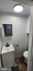 490 W STATE ST, Trenton, NJ 08618