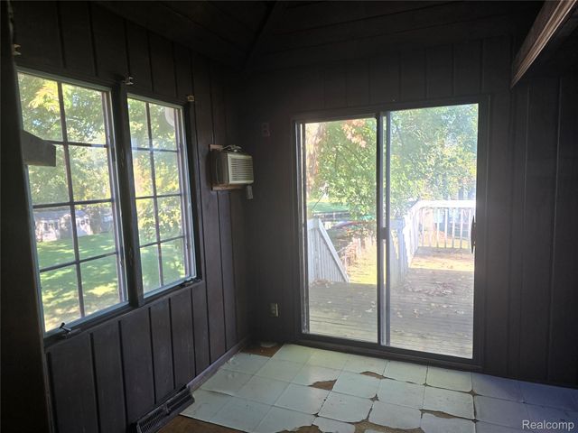 6324 Restwood, Fenton Charter Township, MI 48451