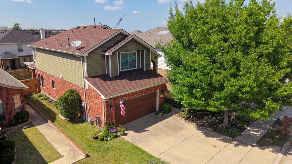 12137 Walden Wood Drive, Fort Worth, TX 76244