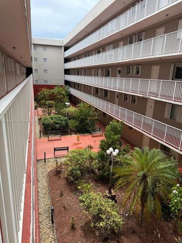 600 NW 32nd Place 312, Miami, FL 33125