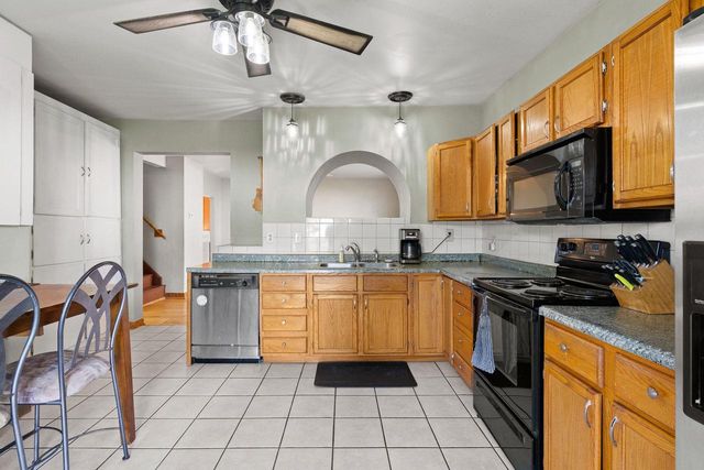 315 E QUINCY STREET, New London, WI 54961