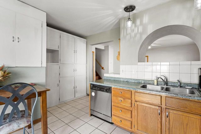 315 E QUINCY STREET, New London, WI 54961