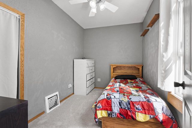 315 E QUINCY STREET, New London, WI 54961