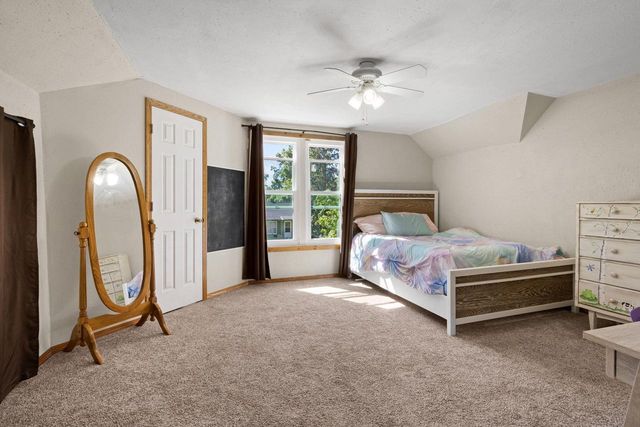315 E QUINCY STREET, New London, WI 54961