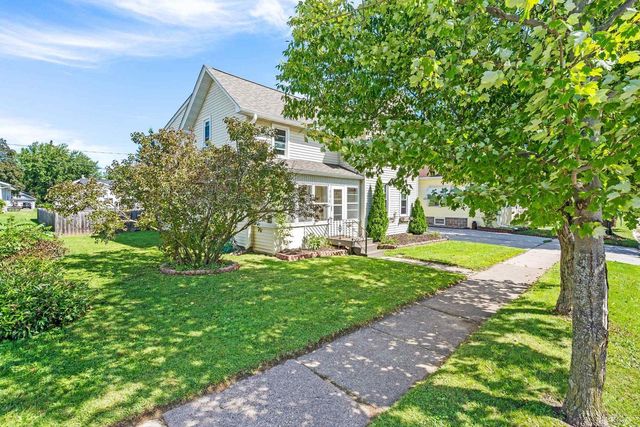 315 E QUINCY STREET, New London, WI 54961