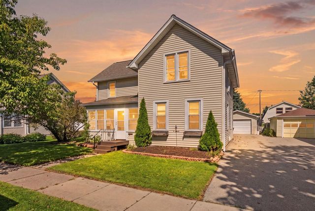315 E QUINCY STREET, New London, WI 54961