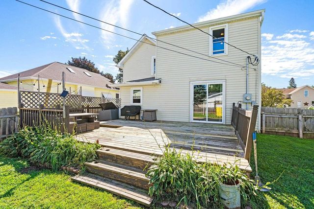 315 E QUINCY STREET, New London, WI 54961