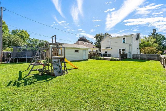 315 E QUINCY STREET, New London, WI 54961