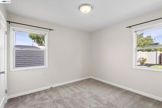 1220 Gilmore Dr, San Leandro, CA 94577