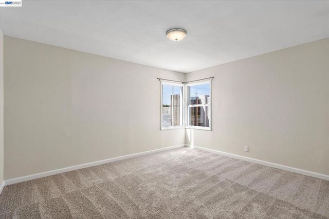 1220 Gilmore Dr, San Leandro, CA 94577