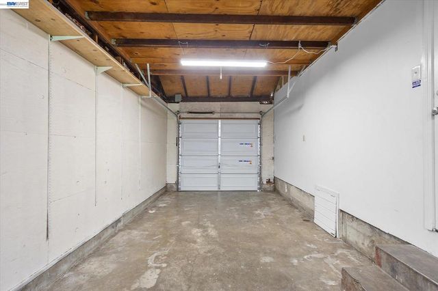 1220 Gilmore Dr, San Leandro, CA 94577