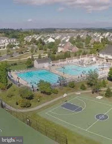 3612 SPRING HOLLOW LN, Frederick, MD 21704