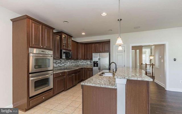 3612 SPRING HOLLOW LN, Frederick, MD 21704