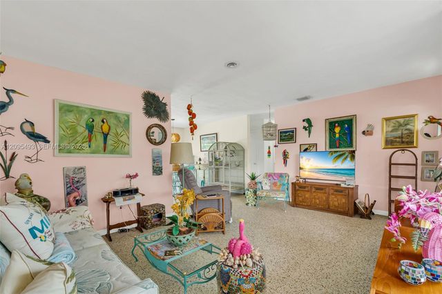 10511 SW 53rd Street, Miami, FL 33165