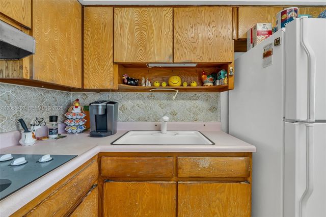 10511 SW 53rd Street, Miami, FL 33165